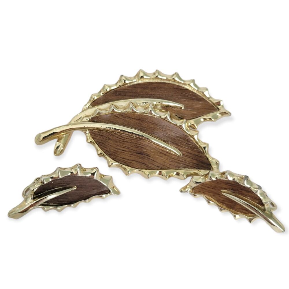 Vintage Sarah Coventry Wooded Beauty Gold Tone Leaf Brooch Earring 60s MCM Boho